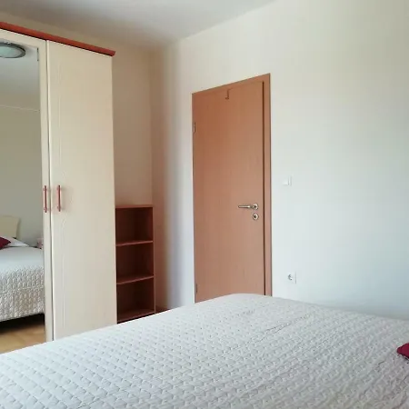 Apartament Marija *